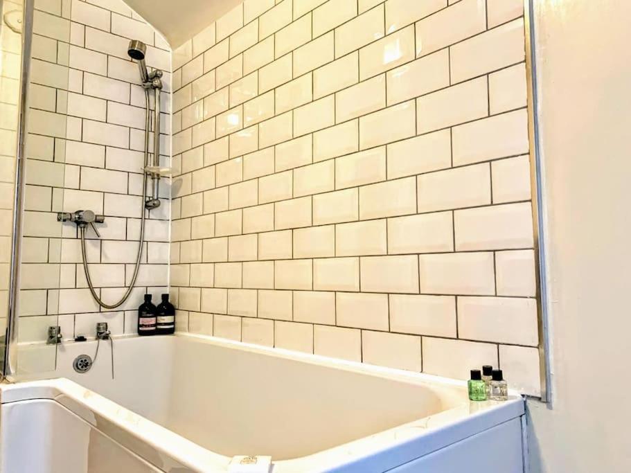 Cute Cottage 5 Min Walk From Cafes Station And Sea Hastings Eksteriør bilde